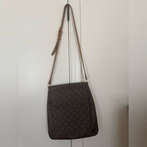 Louis Vuitton Musette Salsa GM